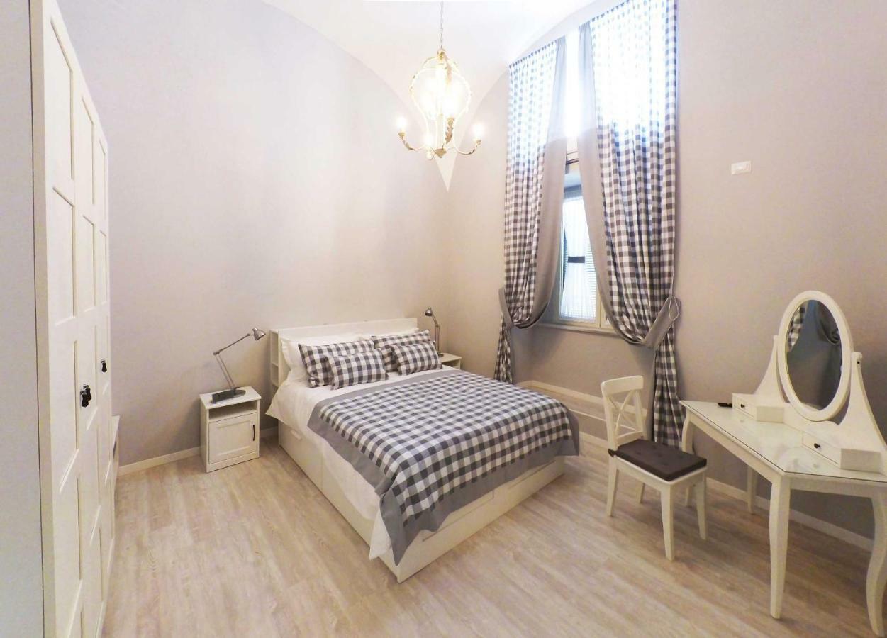 La Casa Stella Apartment Наполи Екстериор снимка